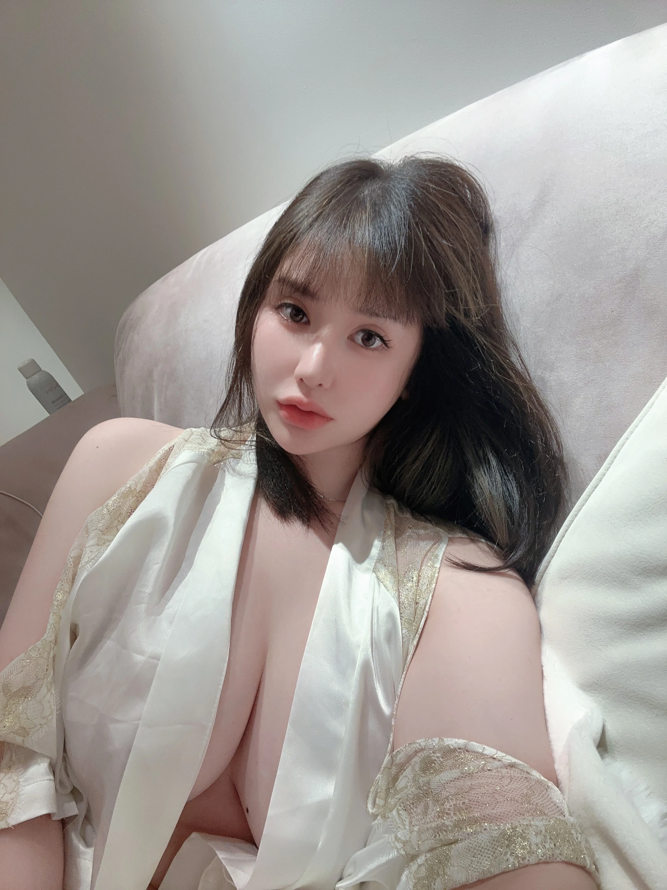 阿色 – 性感巨乳 9P 1V